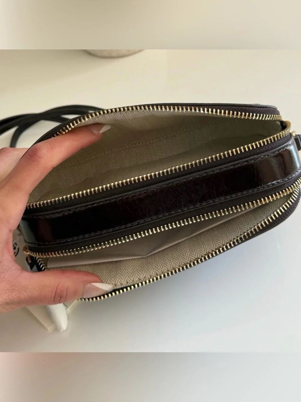 NWT, tory bruch shine camera crossbody bag 176893 tempranillo $425